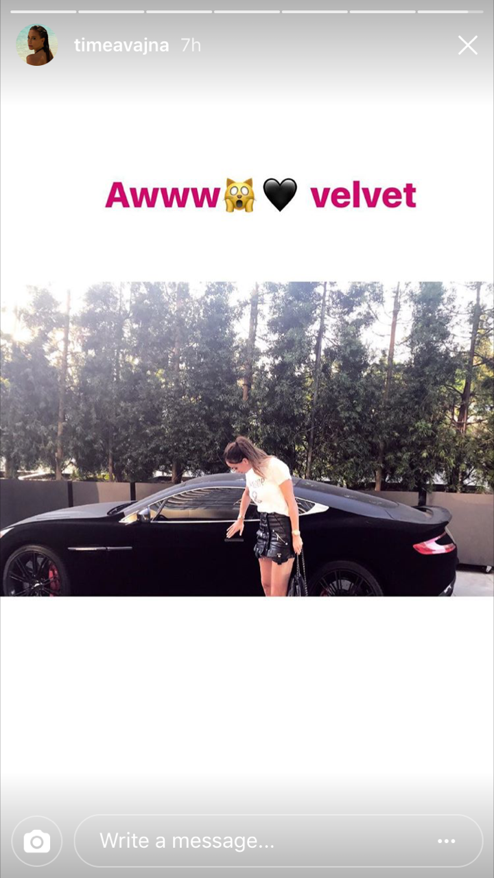 65 milliós luxusautót vezeti Vajna Tímea 65 milliós luxusautót vezeti Vajna Tímea