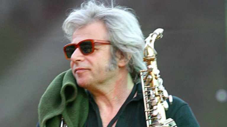 A betegsége alatt sem hagyta el magát