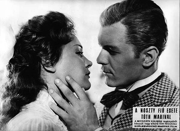 Az 1960-as A Noszty fiú esete Tóth Marival című filmben Mécs Károly keltette életre a Szemzőről mintázott figurát (Fotó: Tumblr)