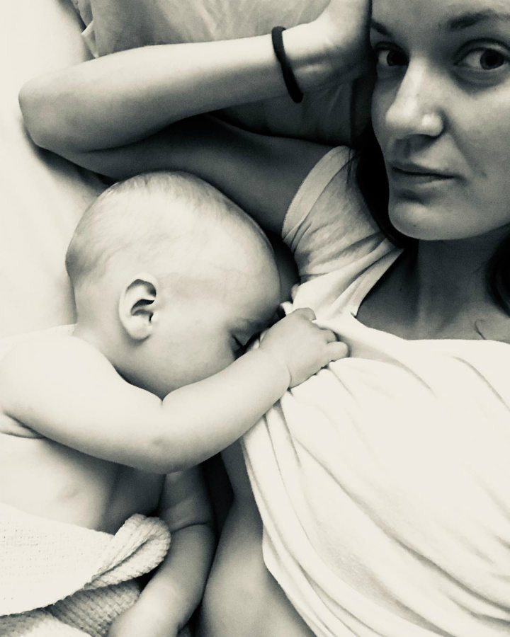 Hétköznapi édesanyák, akik büszkén mutatják meg magukat szoptatás közben