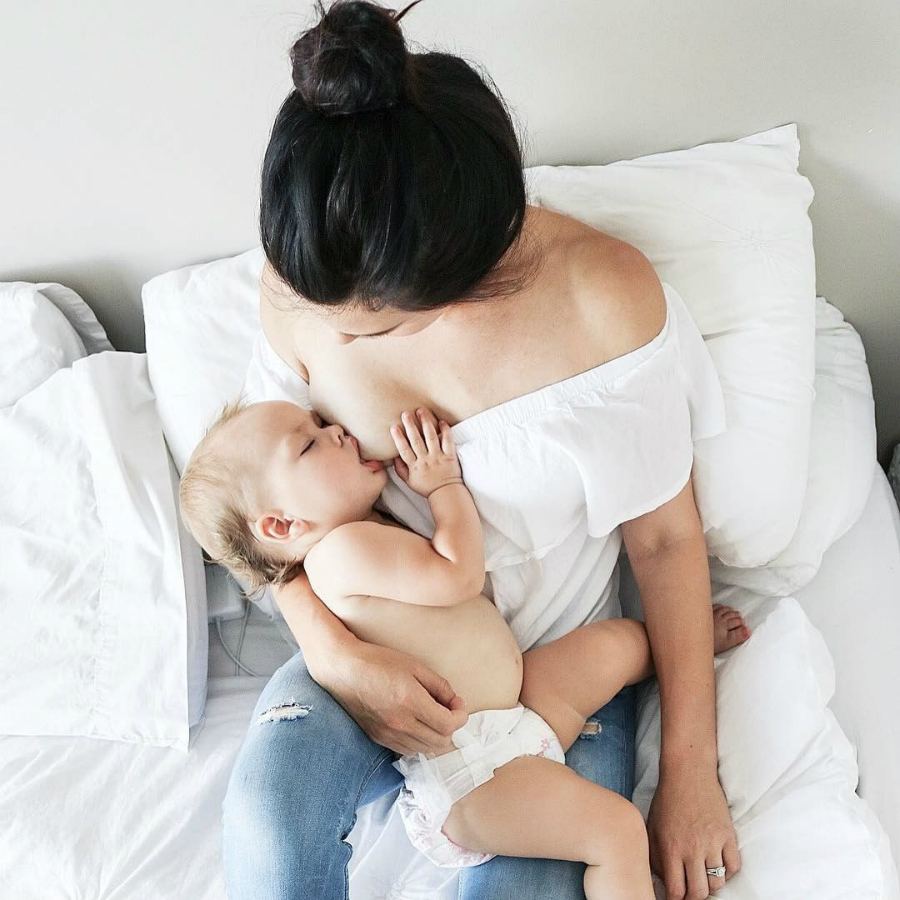 Hétköznapi édesanyák, akik büszkén mutatják meg magukat szoptatás közben