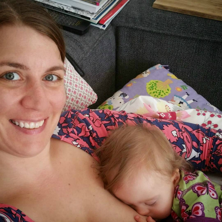 Hétköznapi édesanyák, akik büszkén mutatják meg magukat szoptatás közben