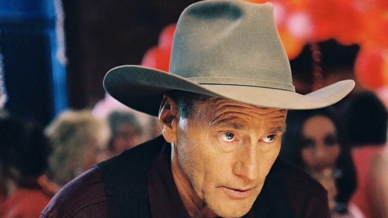 Sam Shepard a Kívül tágasabb című filmben