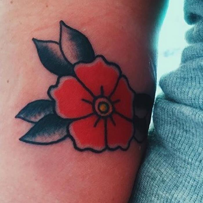 Elképesztő mintákat varr a 12 éves tetoválóművész Elképesztő mintákat varr a 12 éves tetoválóművész