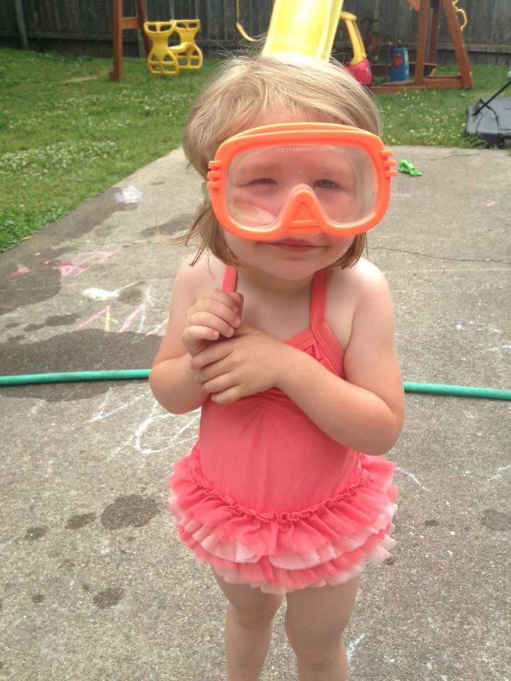 Garantáltan nem láttál még cukibbat a fürdőruhás bébiknél Garantáltan nem láttál még cukibbat a fürdőruhás bébiknél