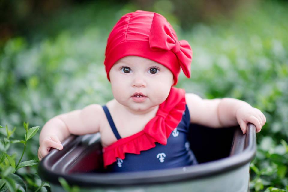 Garantáltan nem láttál még cukibbat a fürdőruhás bébiknél Garantáltan nem láttál még cukibbat a fürdőruhás bébiknél