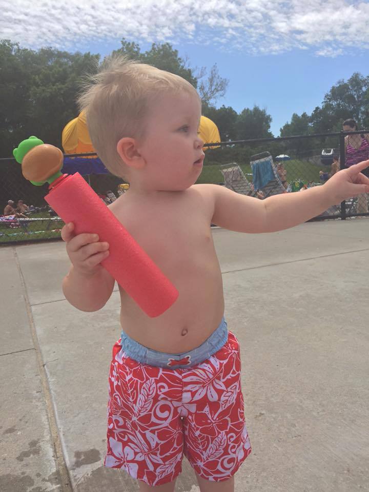 Garantáltan nem láttál még cukibbat a fürdőruhás bébiknél Garantáltan nem láttál még cukibbat a fürdőruhás bébiknél