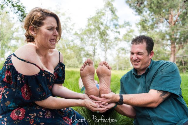 Újszülött fotózásra mentek a 21 éves fiukkal - az eredmény zseniális Újszülött fotózásra mentek a 21 éves fiukkal - az eredmény zseniális