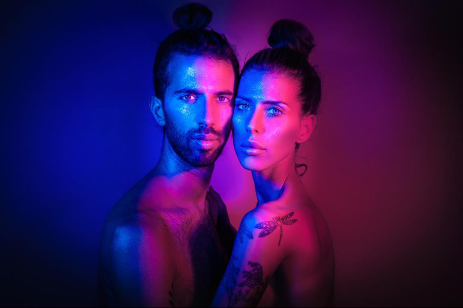 Hat éve ismerkedtek meg 