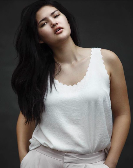 Az ázsiai plus size modell lerombol minden sztereotípiát