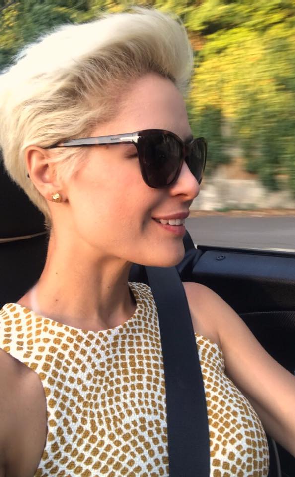 Titokzatos férfivel csókolózott Orosz Barbi