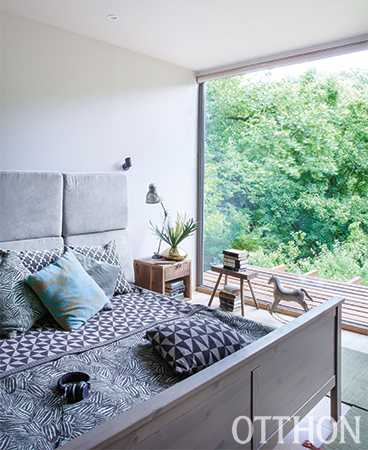 Nézz be egy budai konténerházba!