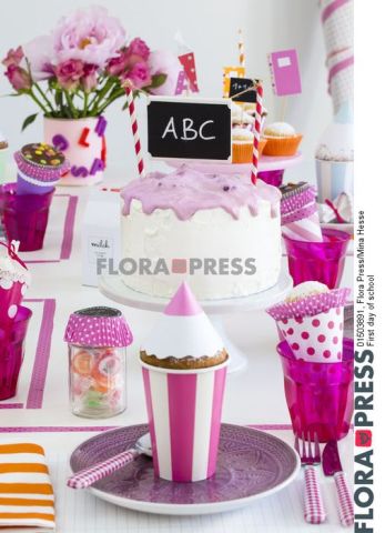 Süss jópofa óriás ceruzát a gyereknek, ha már vége a nyári szünetnek!