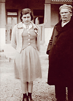 Csibe és Móricz Zsigmond Leányfalun, 1938-ban