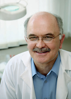dr. Pfeiffer István bőrgyógyász főorvos