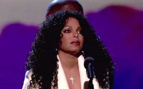 Janet Jackson elsőként nyilatkozott testvéréről