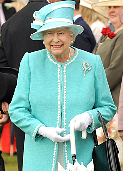 Az angol királynő ruhája