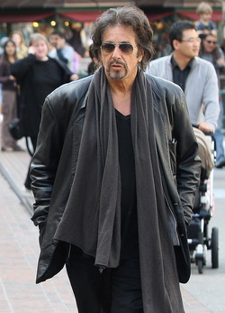 Al Pacino kosztért és kvártélyért szexelt