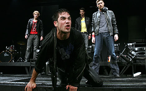 3 szuper színházi előadás, amit látnod kell 3 szuper színházi előadás, amit látnod kell