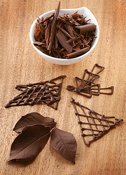 Hogyan készítsünk csokoládédíszeket?