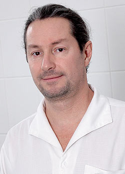 Dr. Keczéry László, fogorvos