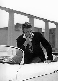 Jeams Dean és a végzetes napon vezetett Porsche (1955)