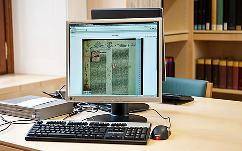 Több száz éves magyar könyveket digitalizál a Google