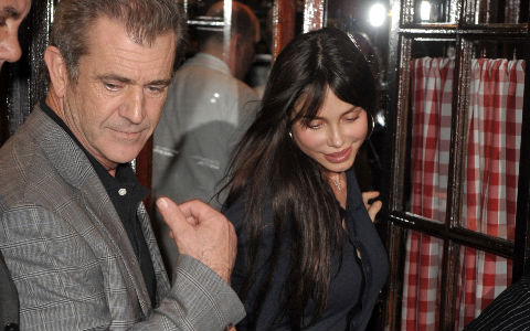 Megőrült: Mel Gibson összeverte gyereke anyját
