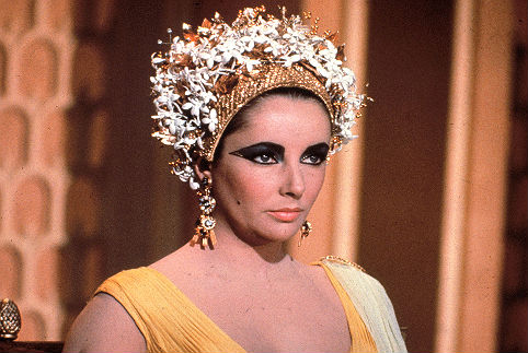 Elizabeth Taylor, az 1962-es  Kleopátra című filmben