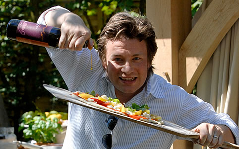 Jamie Oliver üzenete a magyar háziasszonyoknak!
