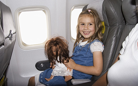 Száműznék a gyerekeket a repülőről