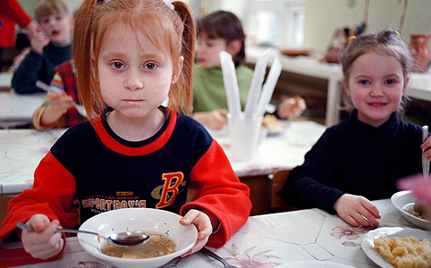Éhező gyerekek: Akik a krumplis tésztáért is verekednek, a spenót maga a luxus