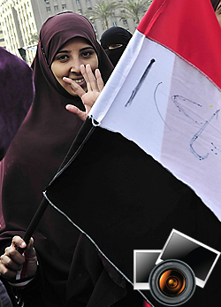 Az egyiptomi tüntetésekről még több fotó galériánkban. Katt a képre!