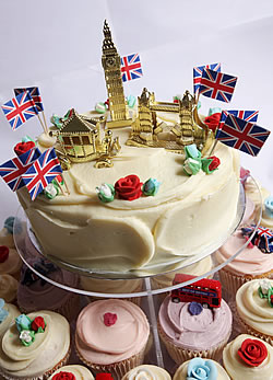 Már a sütik is puccban várják az esküvőt Londonban