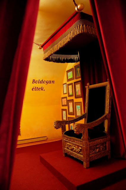 Muzeum_Memu_0001 Trón