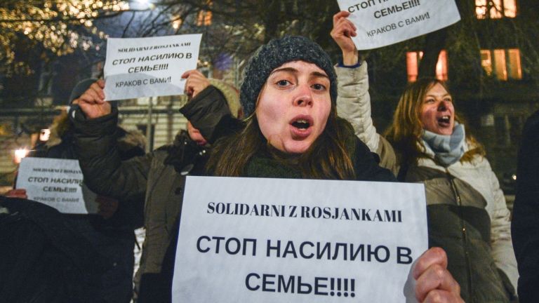 Családon belüli erőszak, tüntetés, Oroszország (fotó: Artur Widak/NurPhoto)