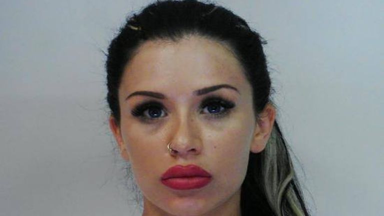 VV Fanni, eltűnt személy, körözési fotó (forrás: police.hu)