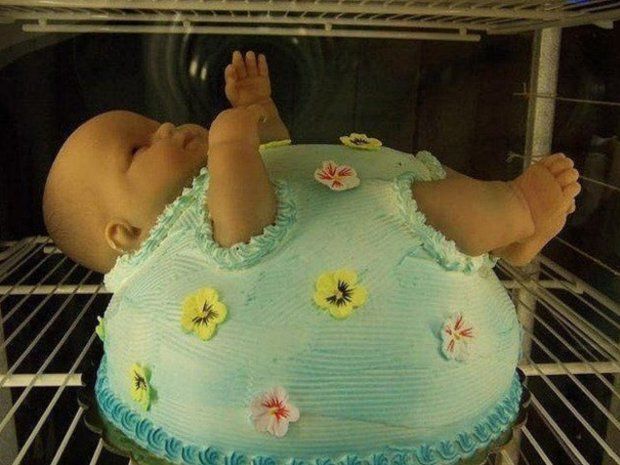 Ráadásul a sütőben van szerencsétlen...