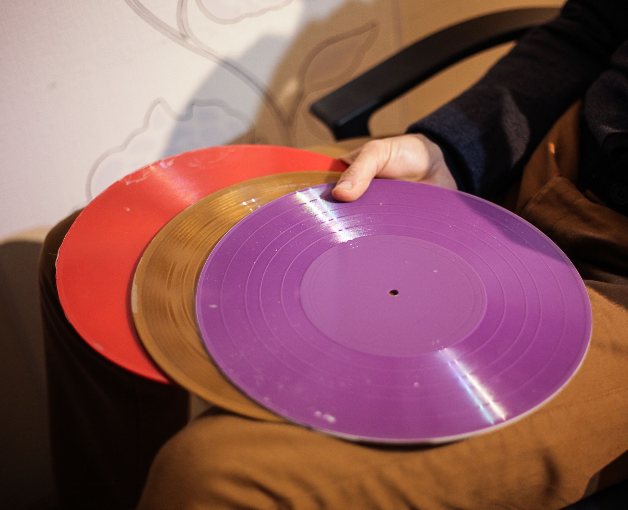 Retrócsoda egy fóti műhelyben: így készül a „kézműves” hanglemez