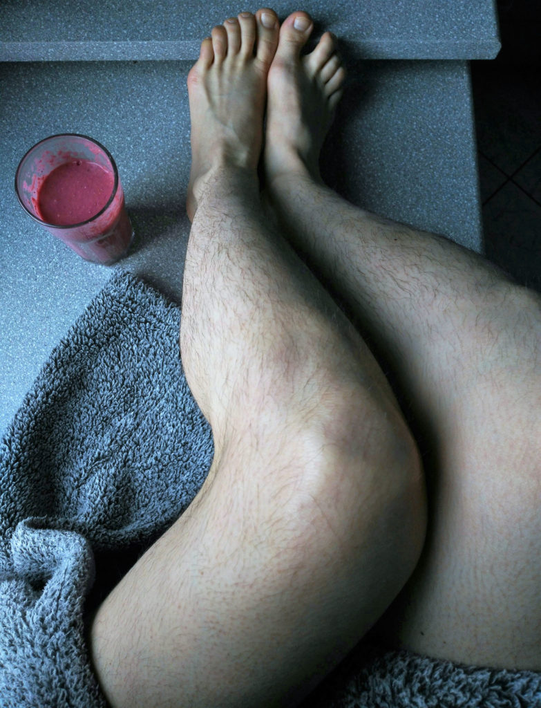 Szőrös testével ösztönöz másokat is a természetességre a fiatal lány