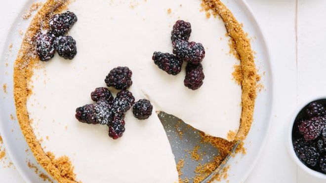 Ha csak egy desszertet készítesz a hétvégén: mennyei, sütés nélküli sajttorta