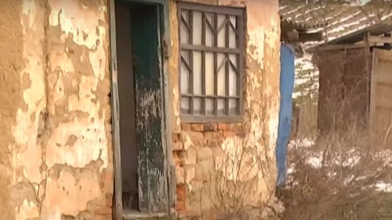 Tiszaszirma, éhen halt gyerek (forrás: TCH YouTube)