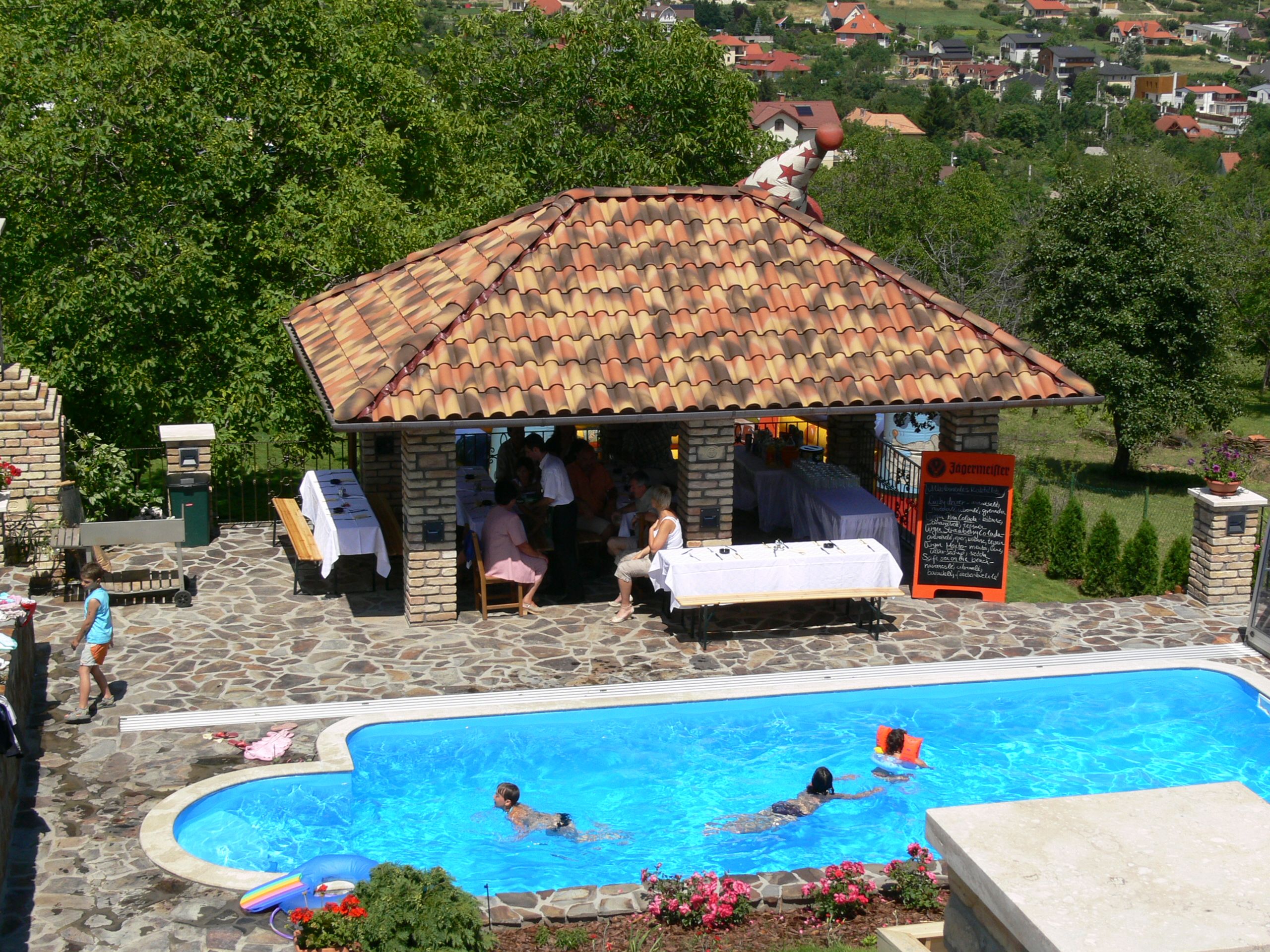 luxusház, eladó ingatlan