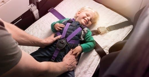 kisbaba repülés öv