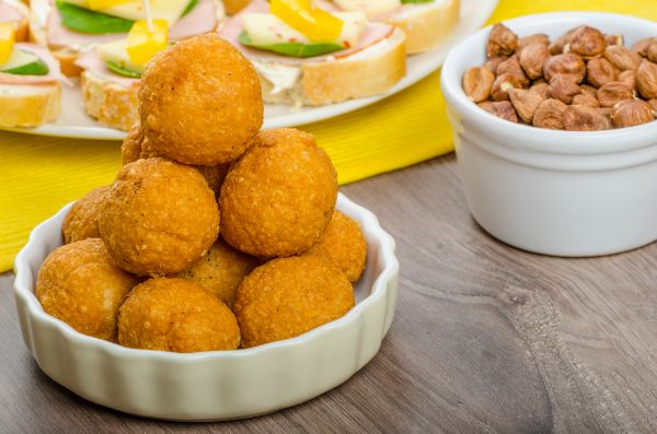 sult sajtgolyok recept husvet vendegvaro