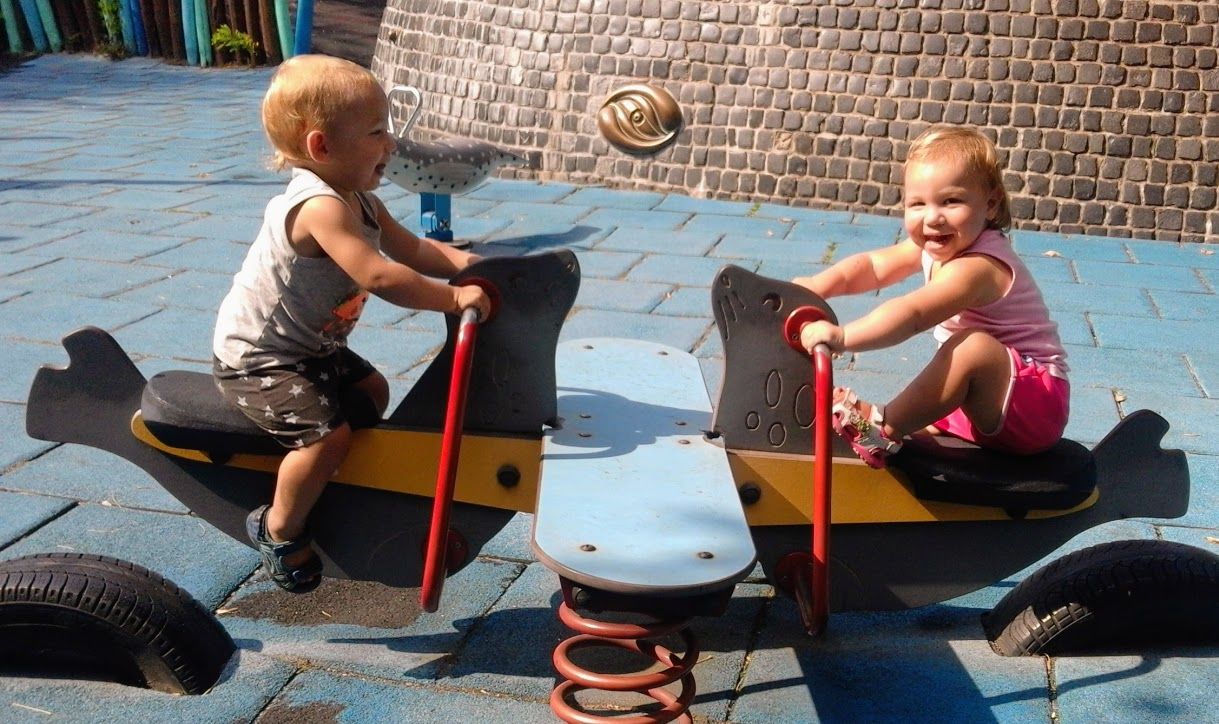 ikrek anyaság türelem