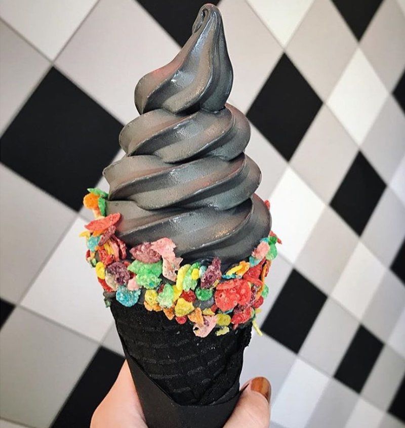 fekete fagyi étel jégkrém