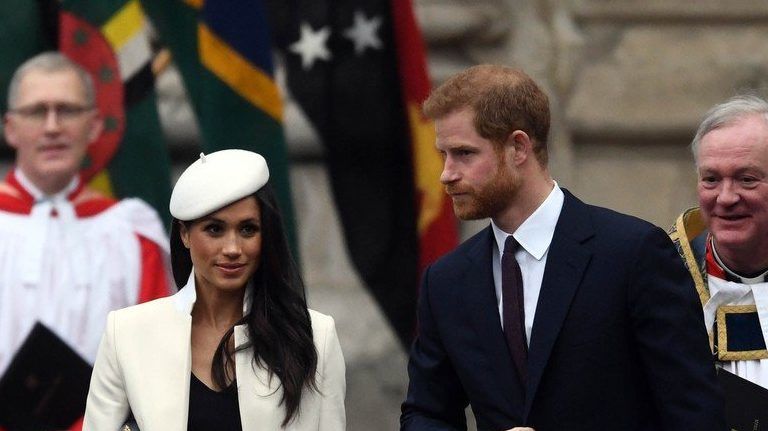 Meghan Markle esküvőre készül Harry herceggel meghívottak