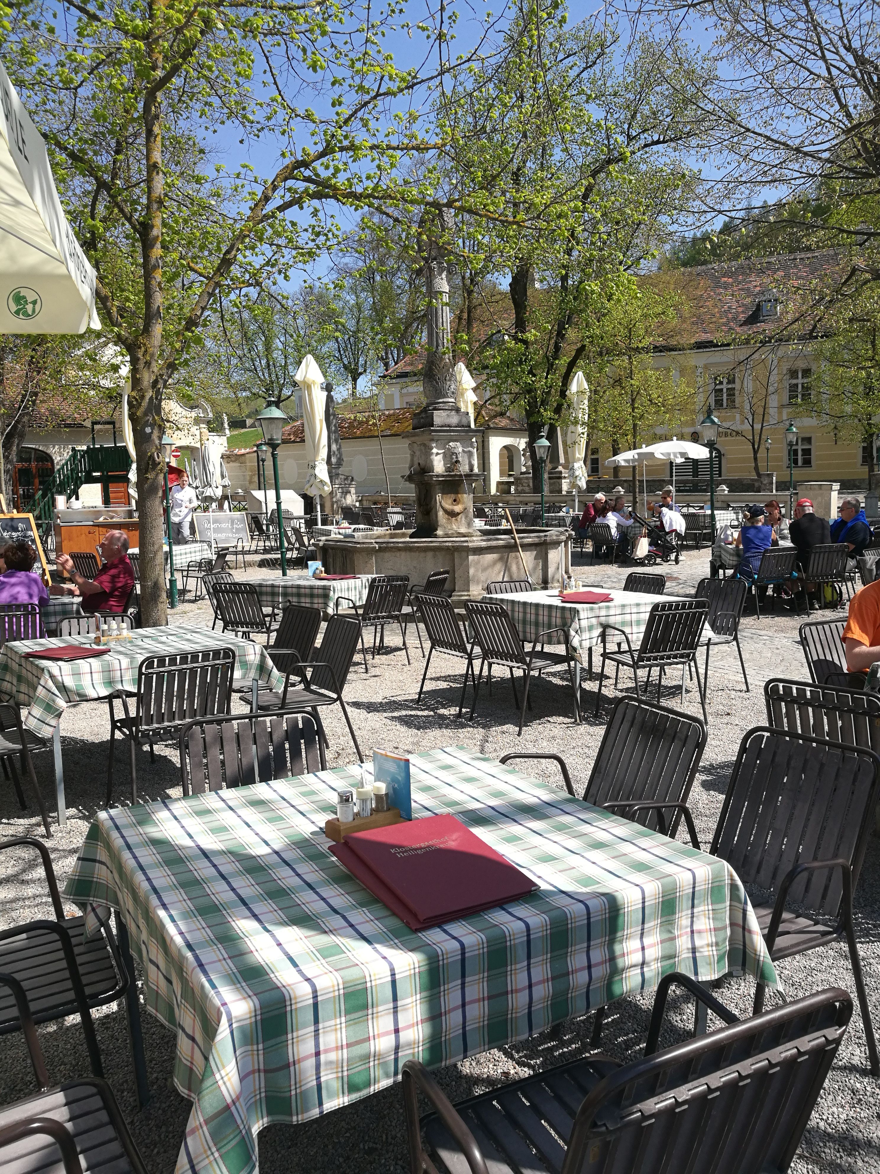 heiligenkreuz etterem