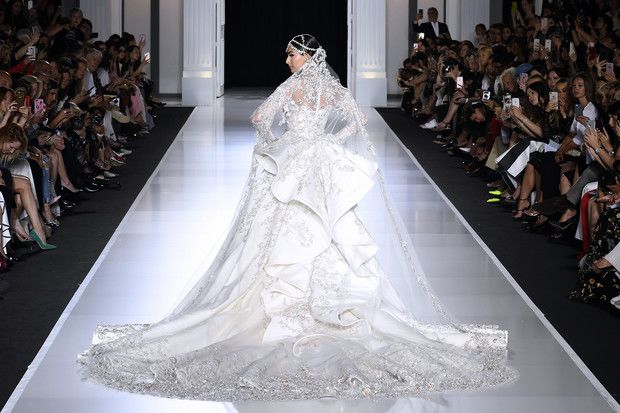 meghan markle, eskuvoi ruha